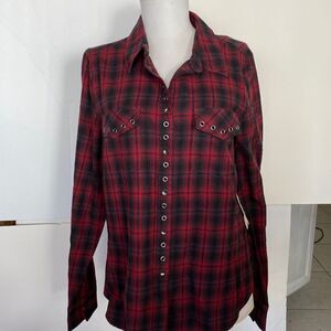 Black red plaid gun metal color graumets pockets 100 cotton flannel brand new